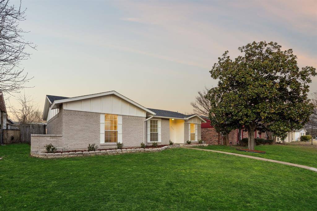 923 Roaming Road Drive, Allen, TX 75002