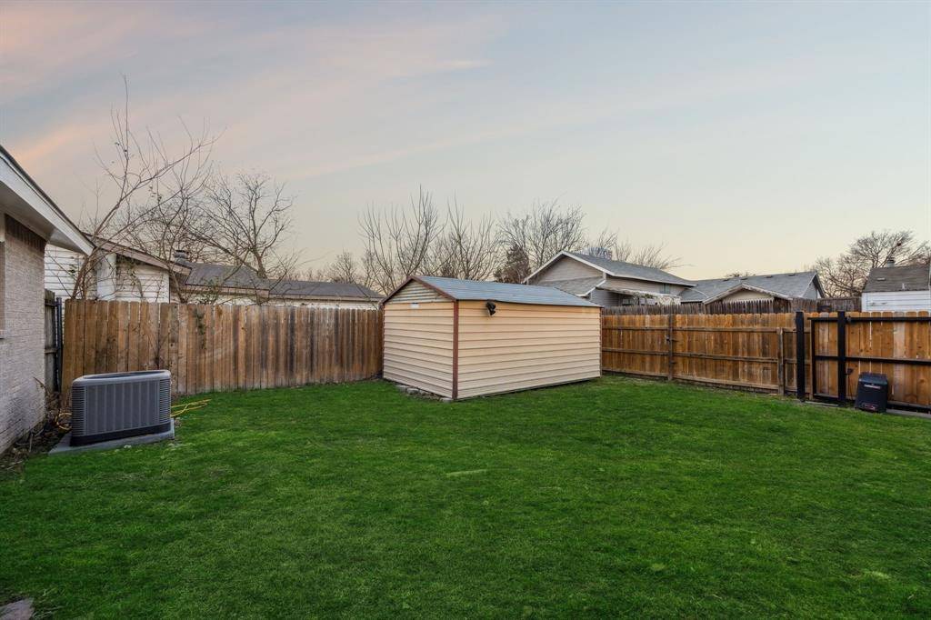 923 Roaming Road Drive, Allen, TX 75002