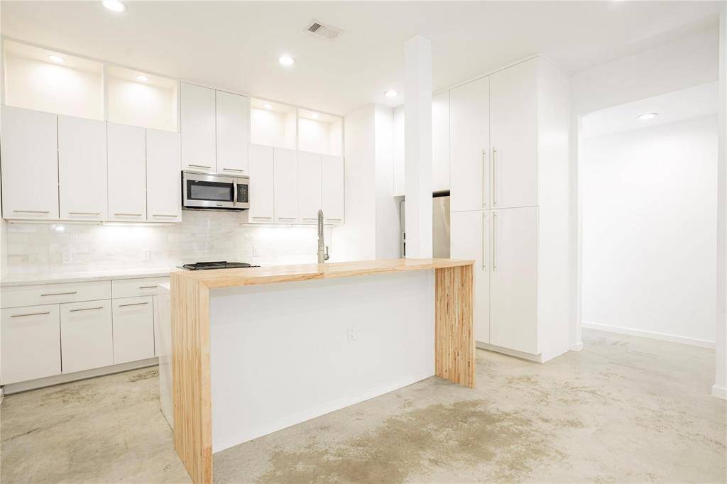 5107 N Hall Street, Dallas, TX 75235