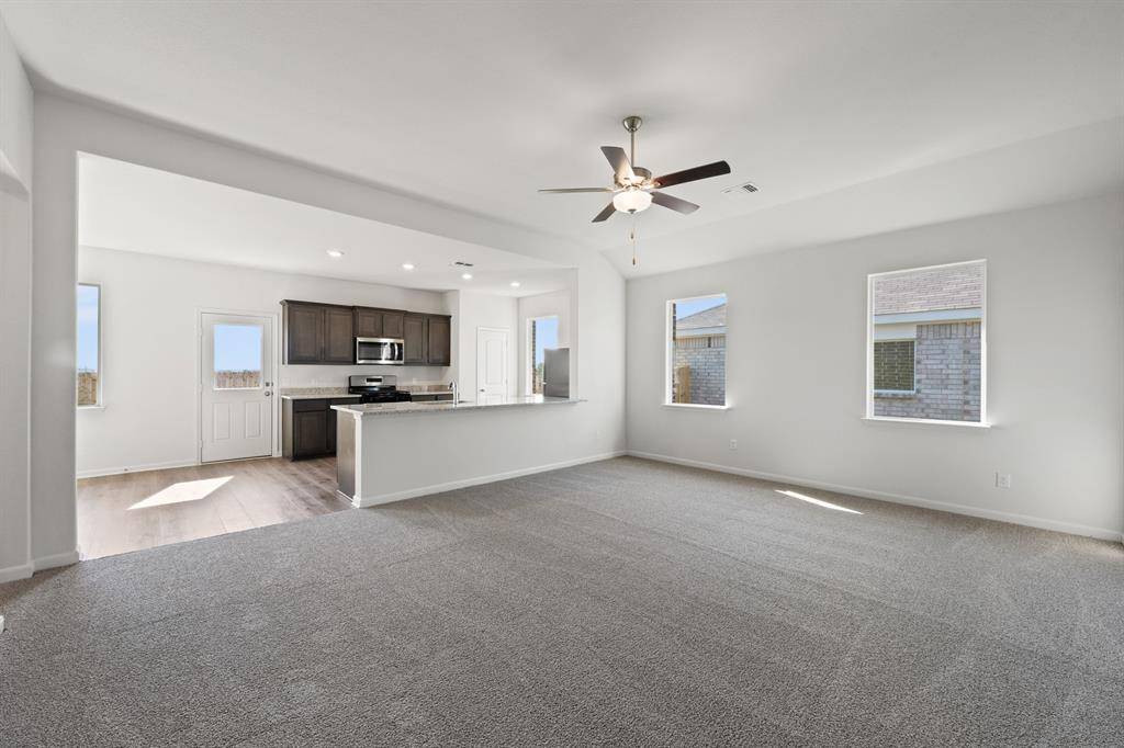 13413 Hang Fire Lane, Cresson, TX 76035