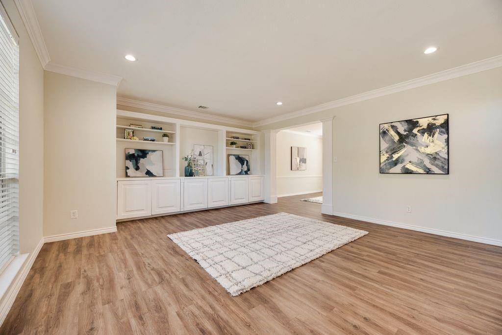 5832 Mossbrook Trail, Dallas, TX 75252