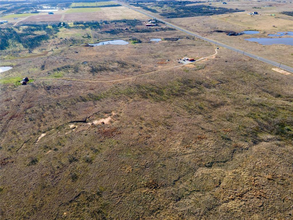 Tract 2 82 Highway, Henrietta, TX 76365