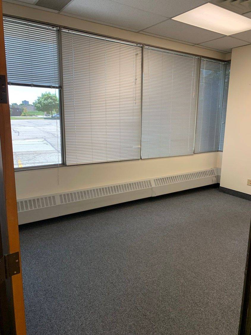 2121 Argentia RD #106, Mississauga, ON L5N 2X4