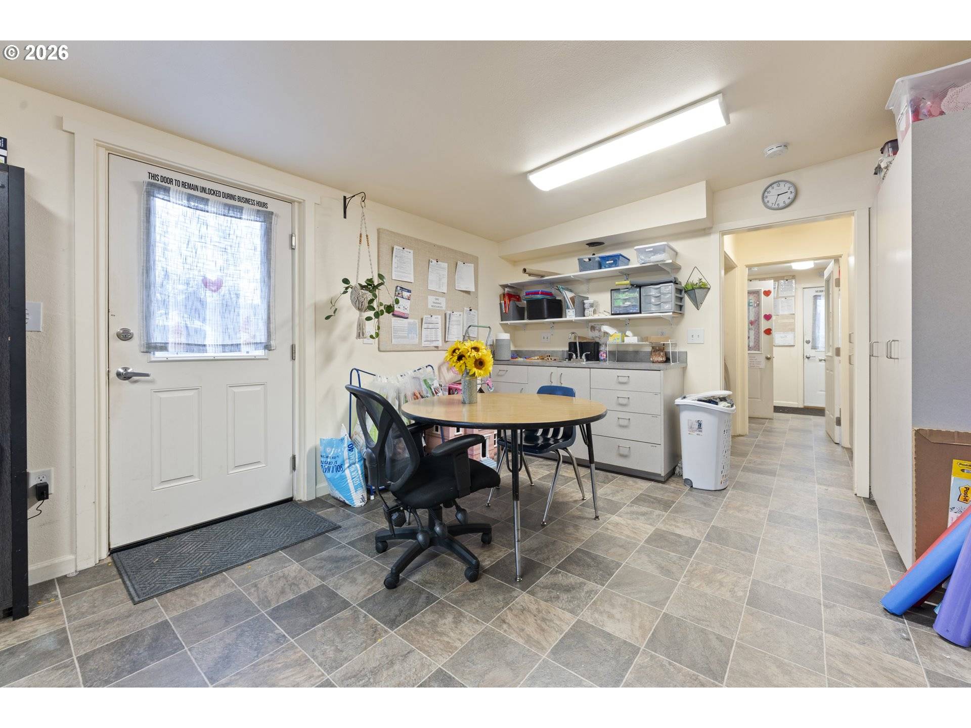 2125 COBURG RD, Eugene, OR 97401