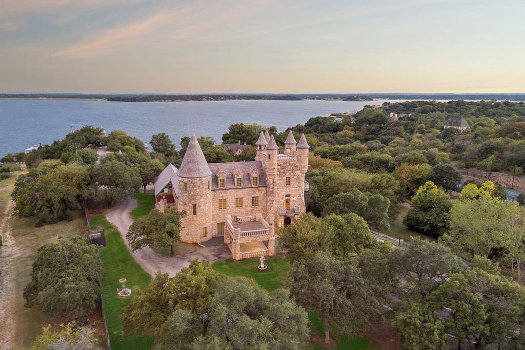 9888 Boat Club Road, Fort Worth, TX 76179