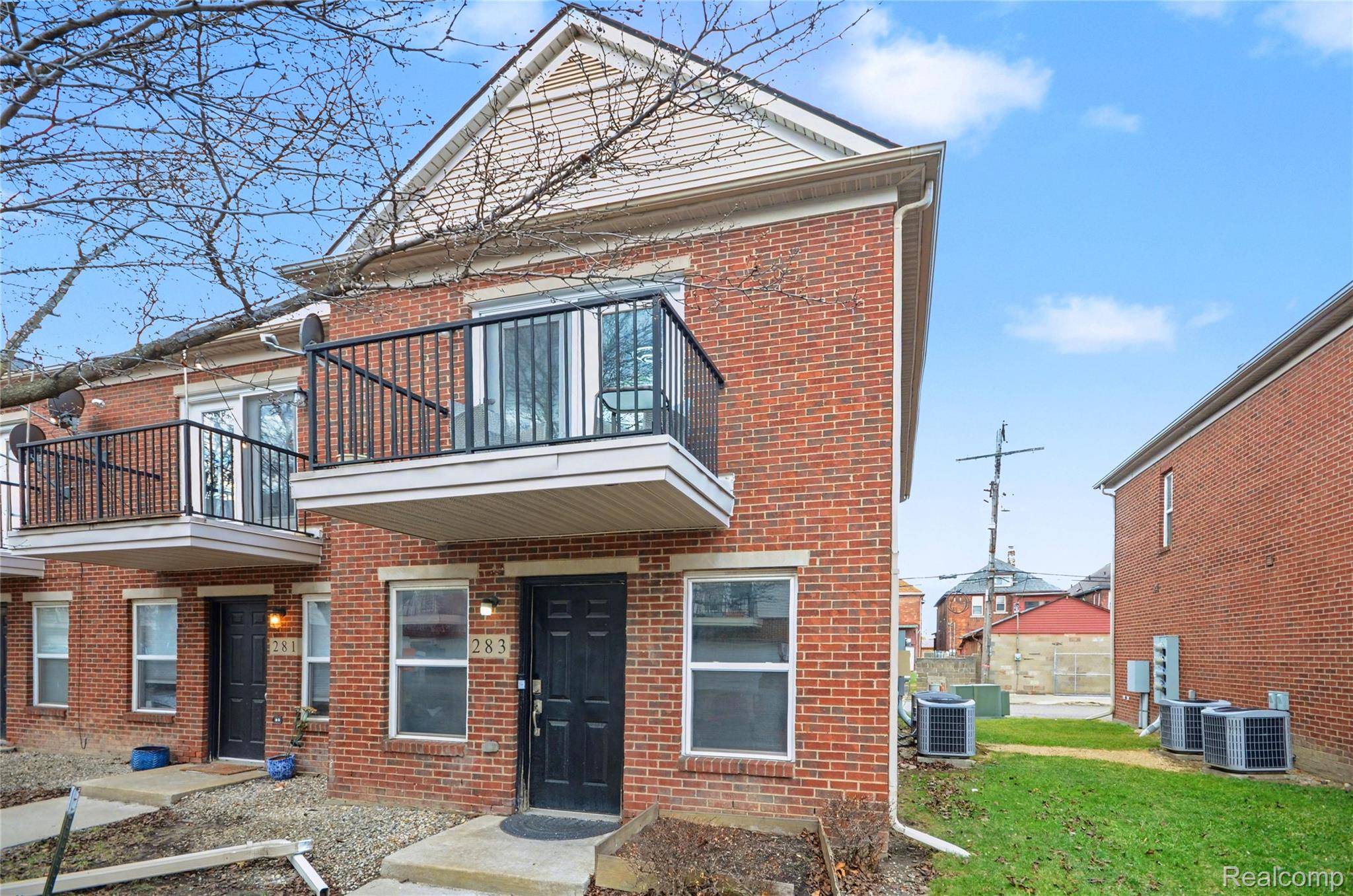 283 E Palmer ST #8, Detroit, MI 48202