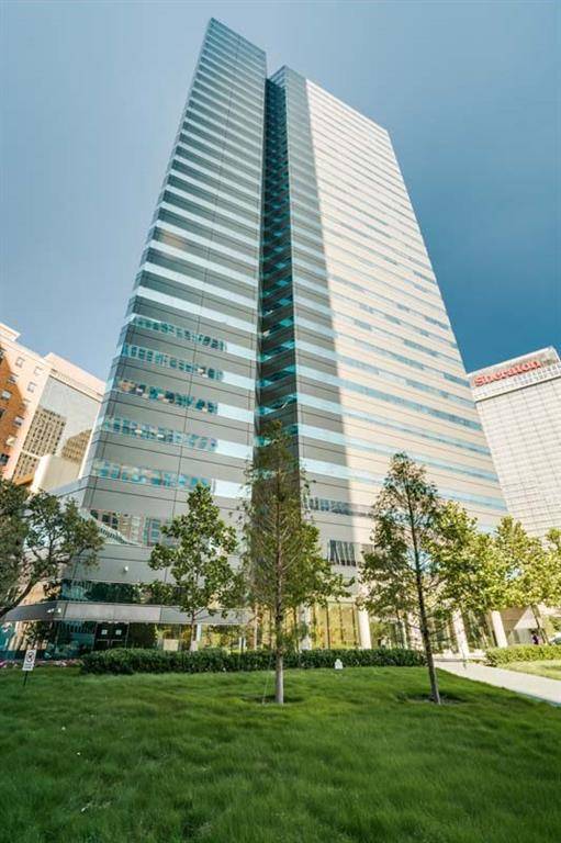 350 N St Paul Street #3010, Dallas, TX 75201
