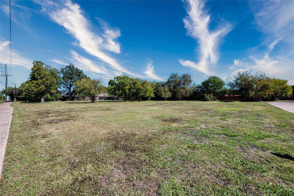 2640 N Shiloh Road, Garland, TX 75044