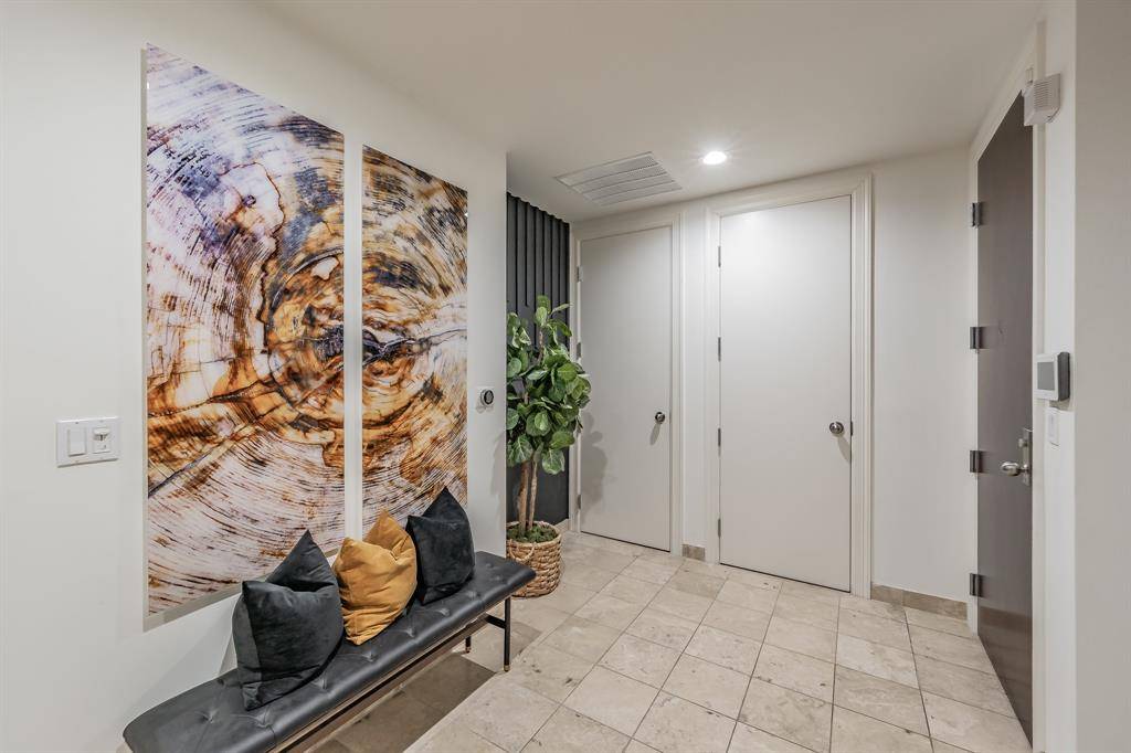 1505 Elm Street #404, Dallas, TX 75201