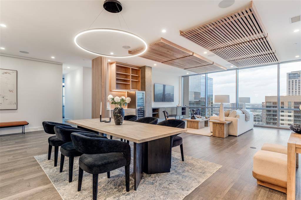 2200 Victory Avenue #2107, Dallas, TX 75219