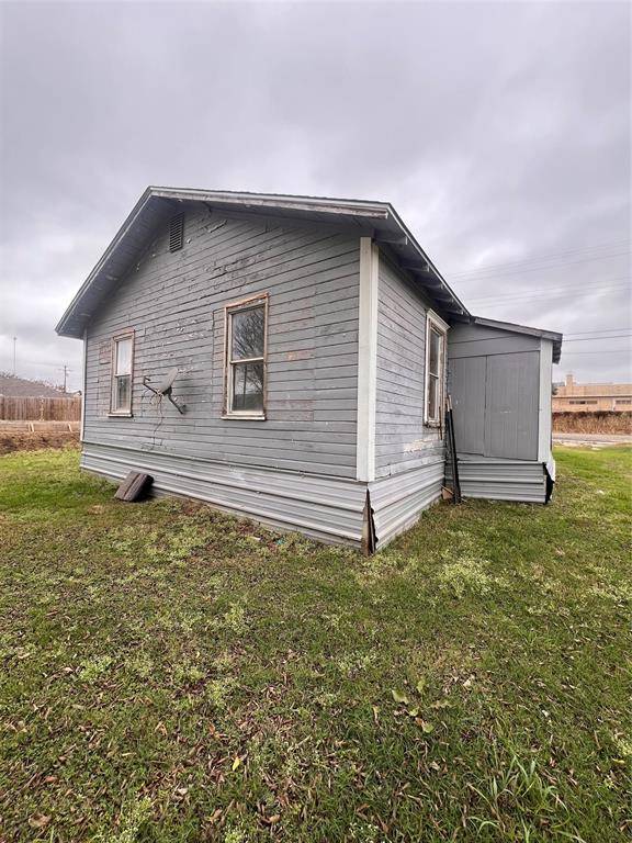 206 3rd Street, Hillsboro, TX 76645