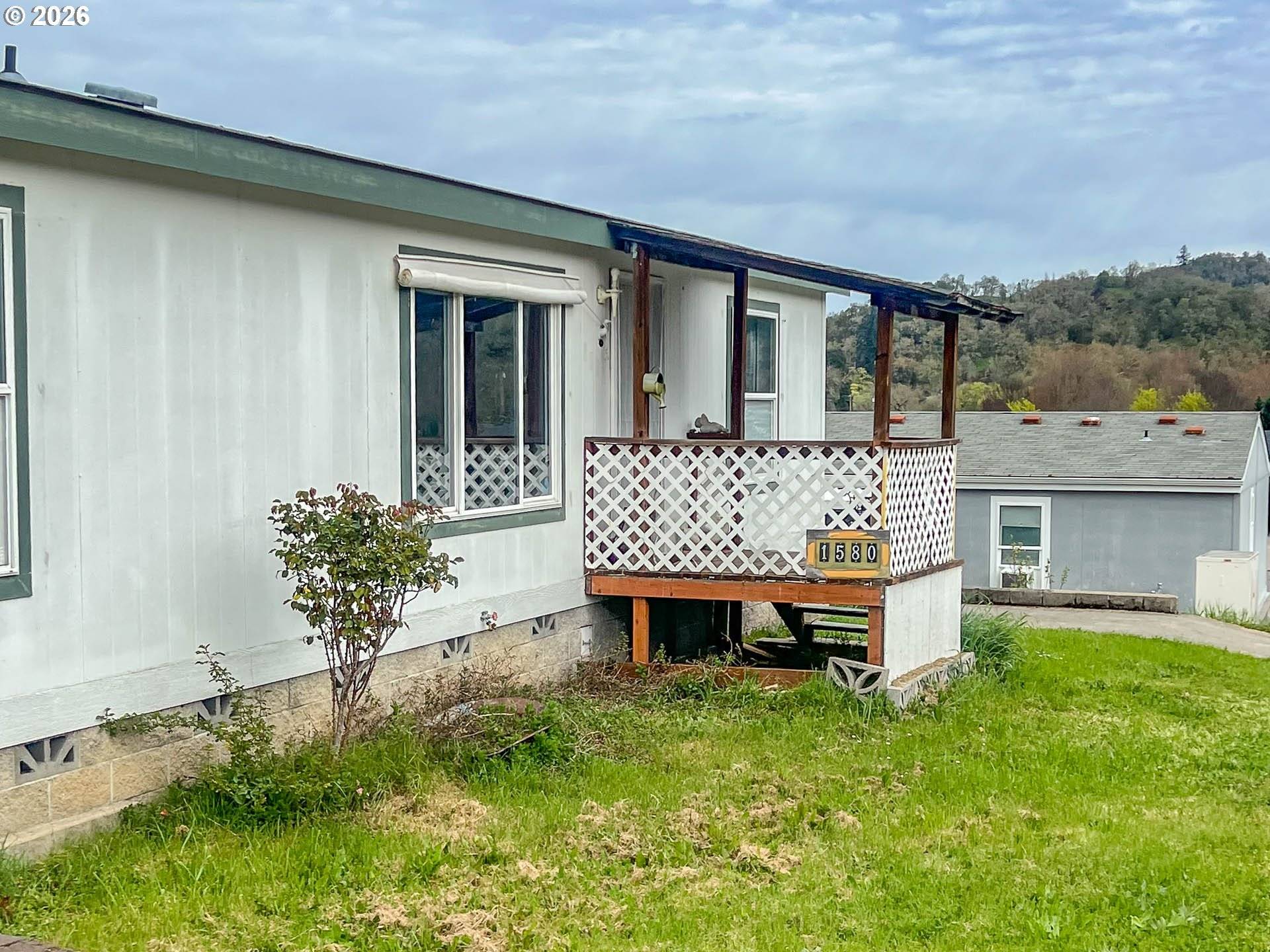 1580 WINSTON SECTION RD, Winston, OR 97496