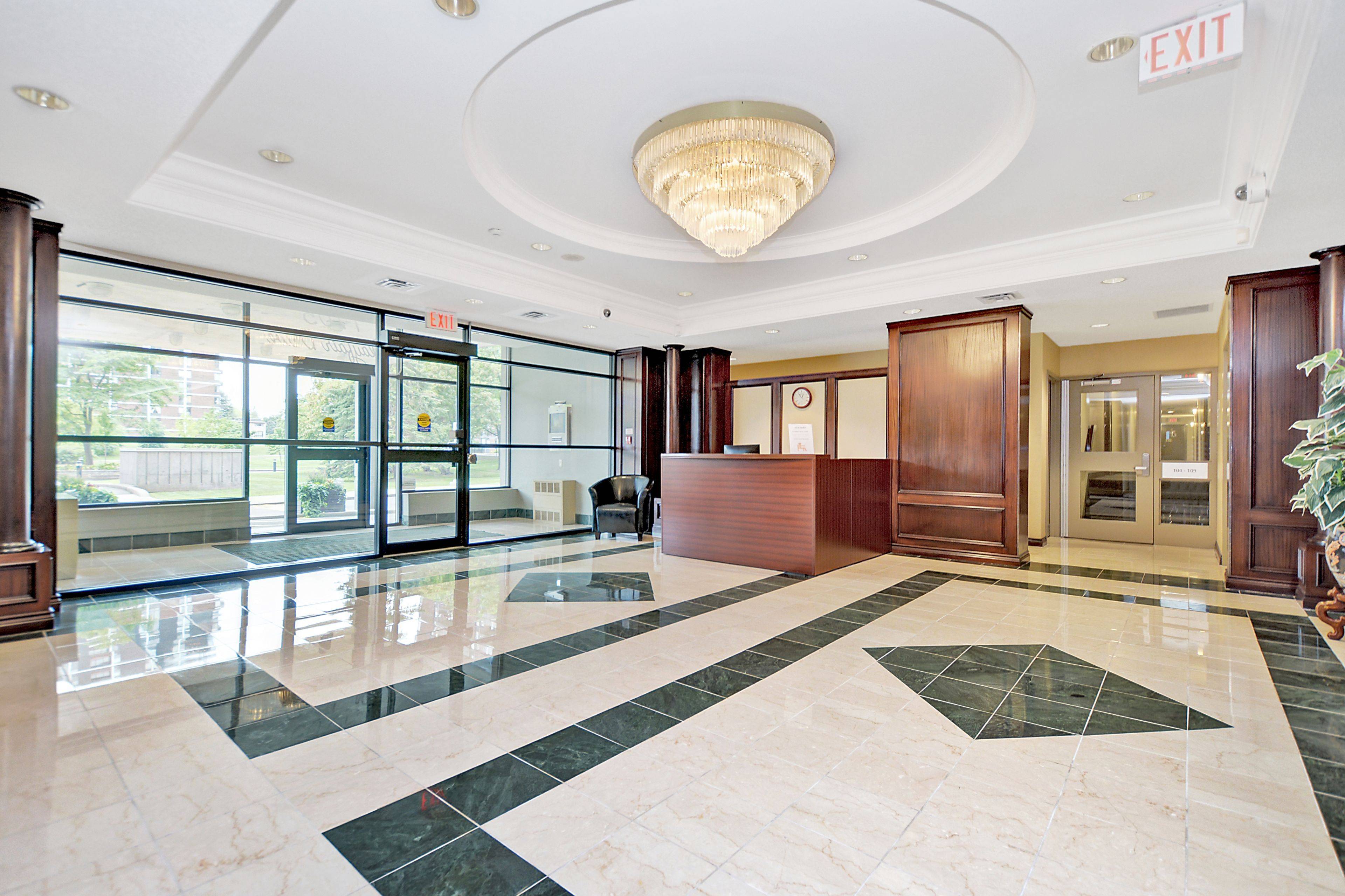 1705 Playfair DR #PH9, Alta Vista And Area, ON K1H 8P6