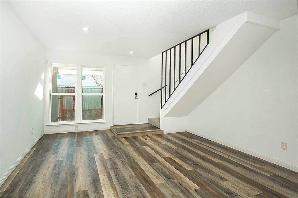 2611 Via Cordova, Carrollton, TX 75006