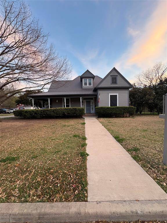 818 E Elm Street, Hillsboro, TX 76645