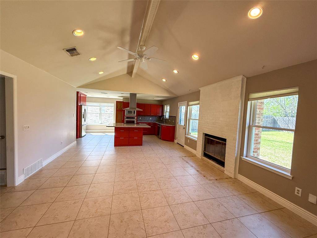 737 Kensington Lane, Mansfield, TX 76063