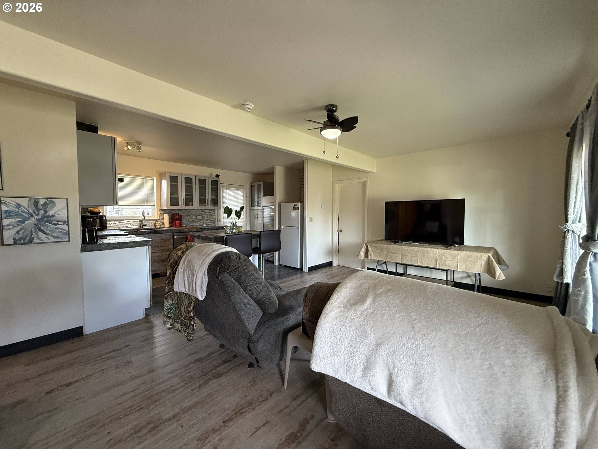 515 PACIFIC AVE, Brookings, OR 97415