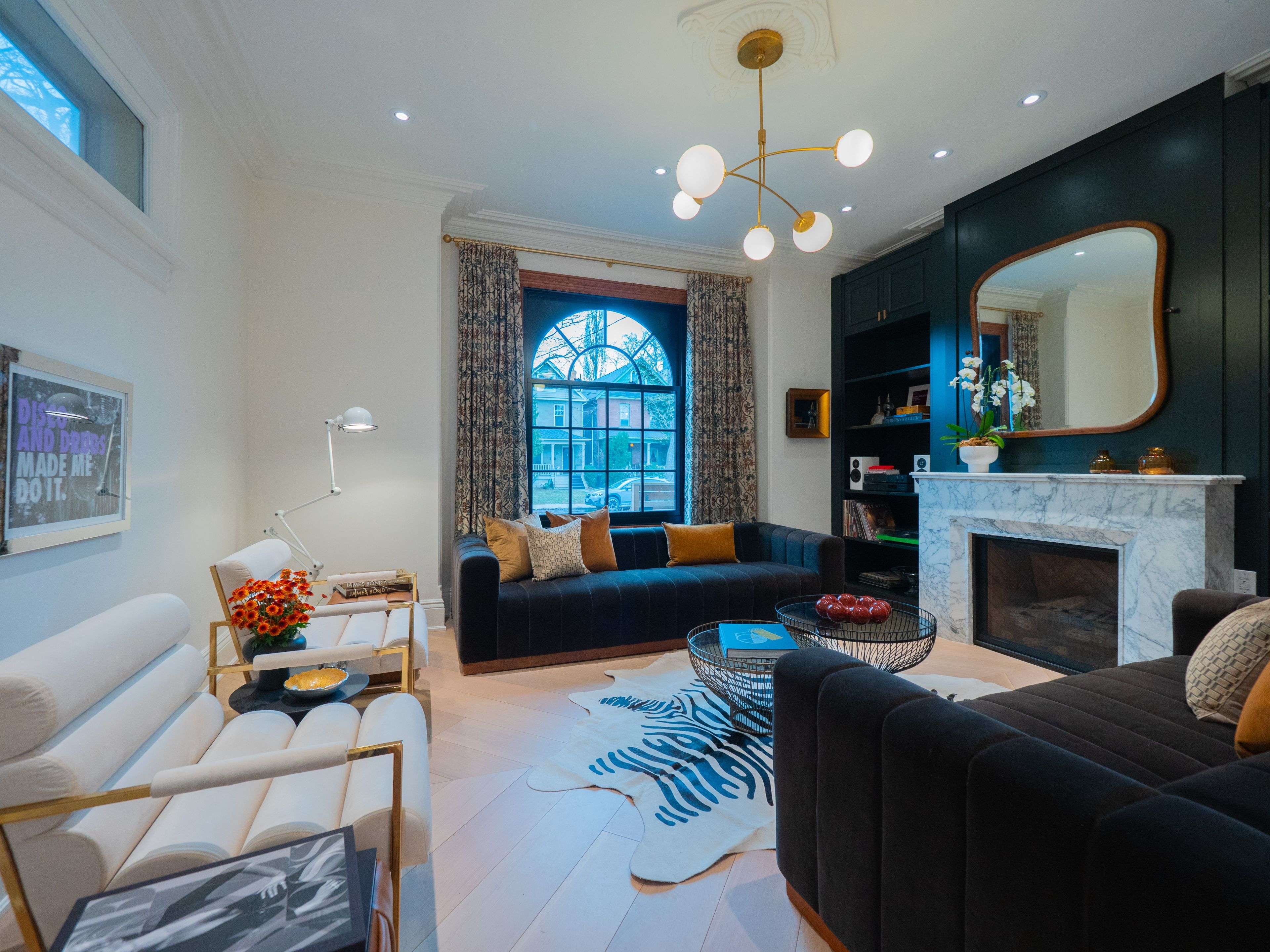 21 Simpson AVE, Toronto E01, ON M4K 1A1