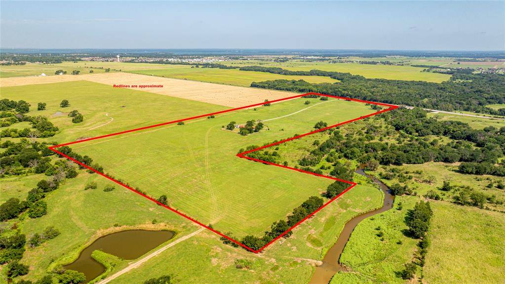 12520 455 E, Pilot Point, TX 76258
