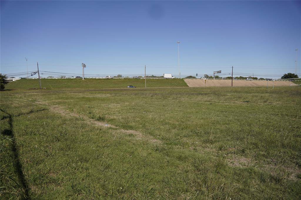 10600 C F Hawn Freeway, Dallas, TX 75217