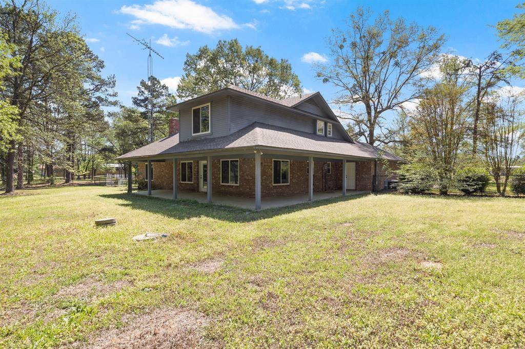 366 County Road 1740, Mount Pleasant, TX 75455