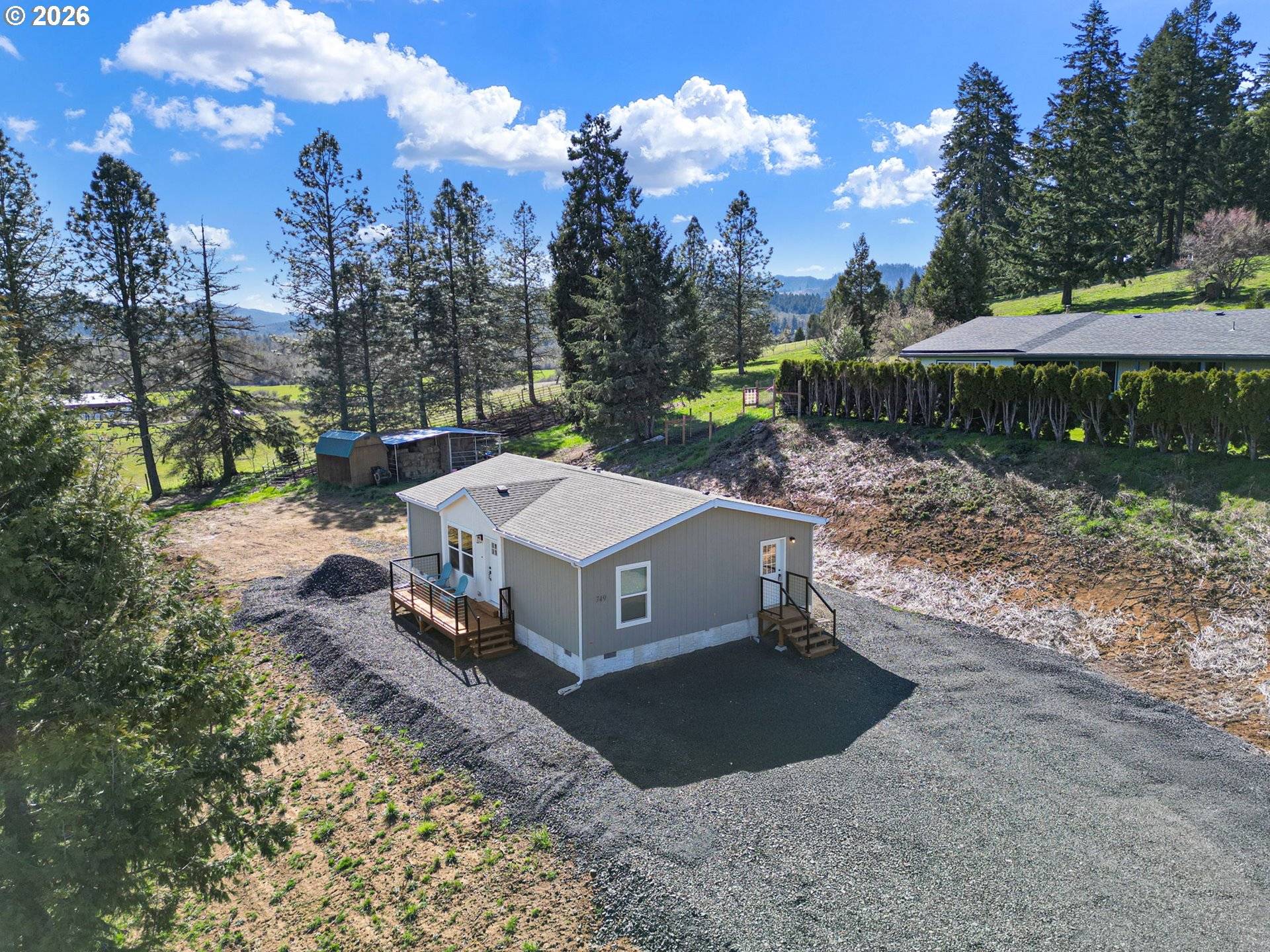 749 DOUGLAS ST, Yoncalla, OR 97499