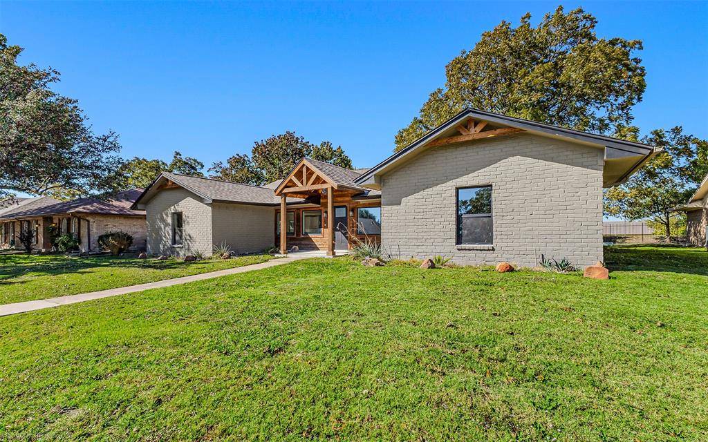 1301 Pecan Valley Drive, Garland, TX 75043