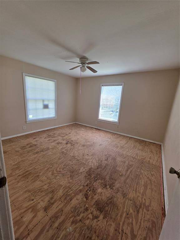1203 N Anglin Street, Cleburne, TX 76031