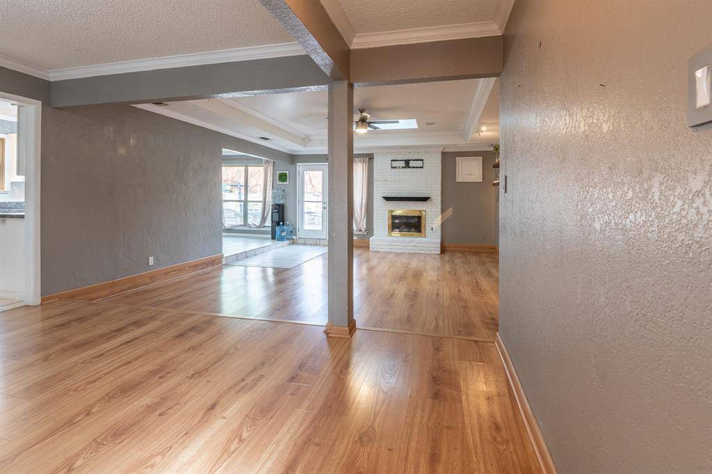 2707 Woodshire Drive, Arlington, TX 76016