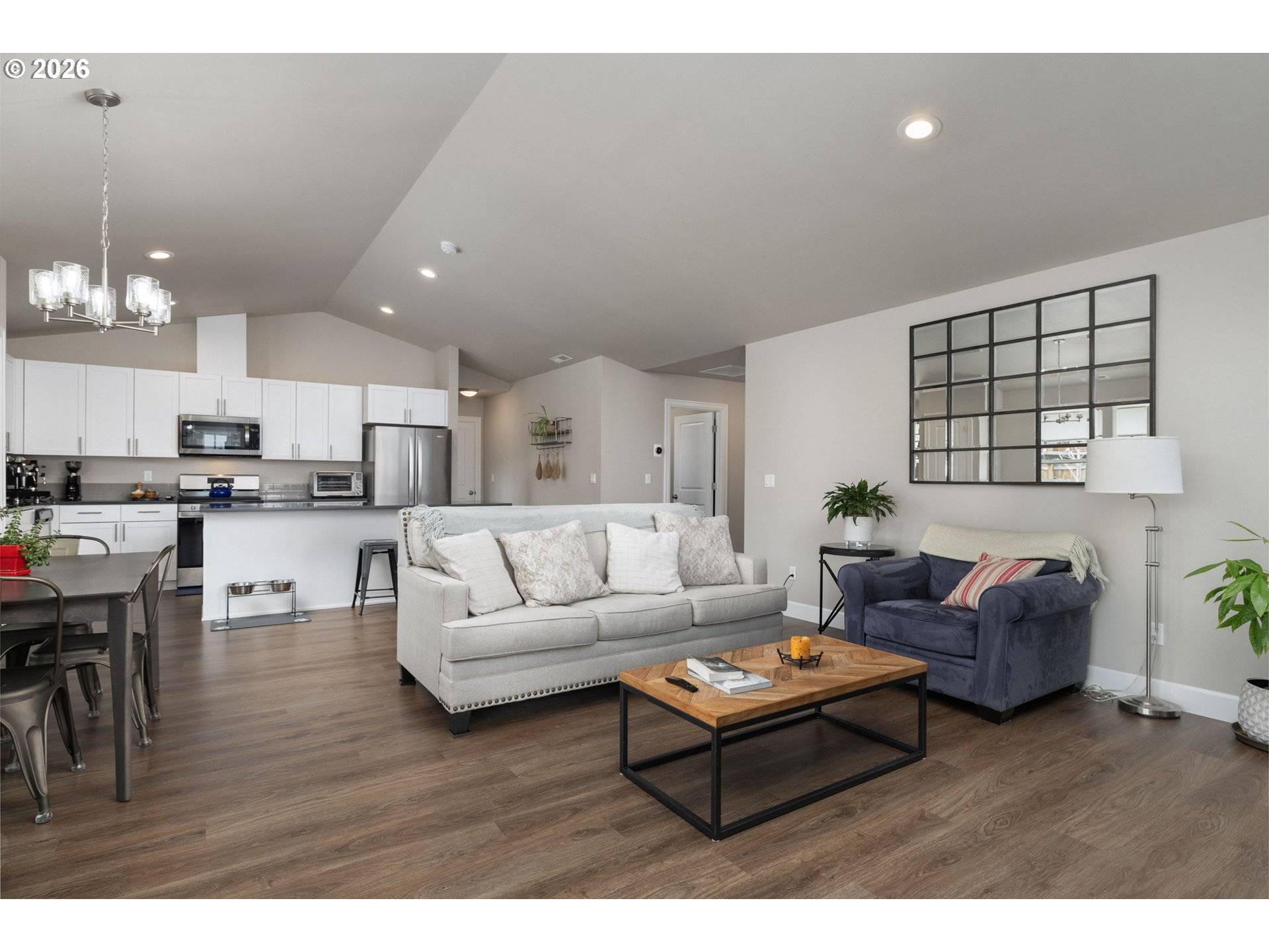 450 NE OAK CT, Redmond, OR 97756