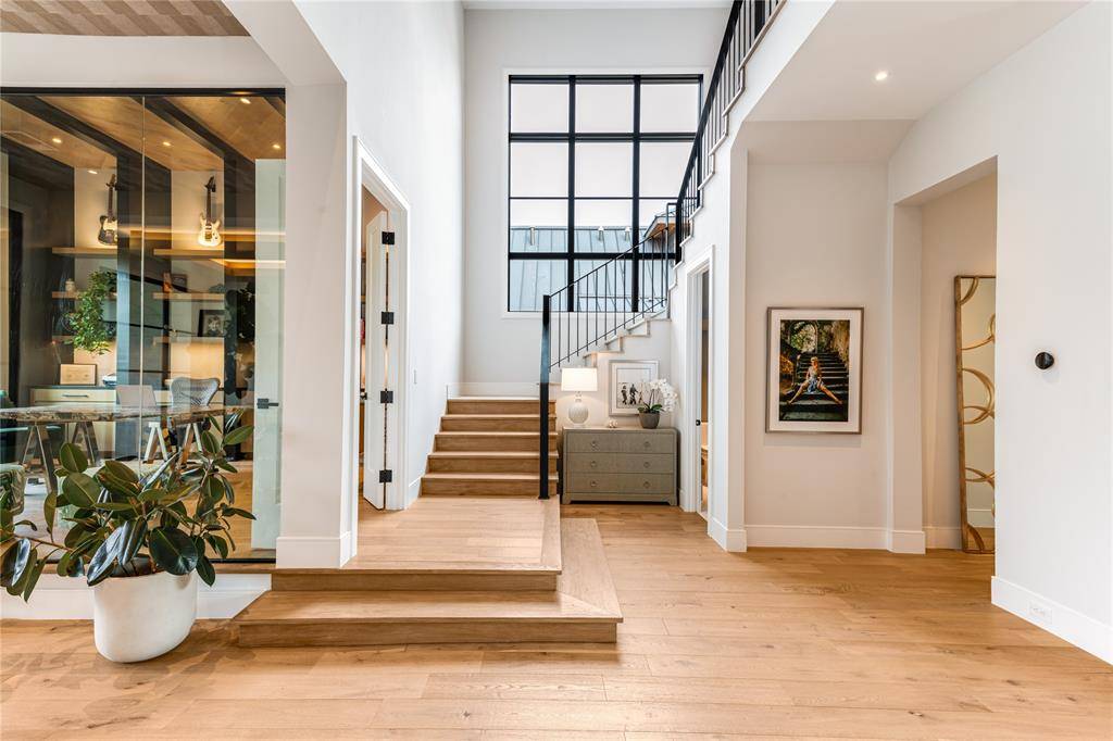 6522 Pemberton Drive, Dallas, TX 75230