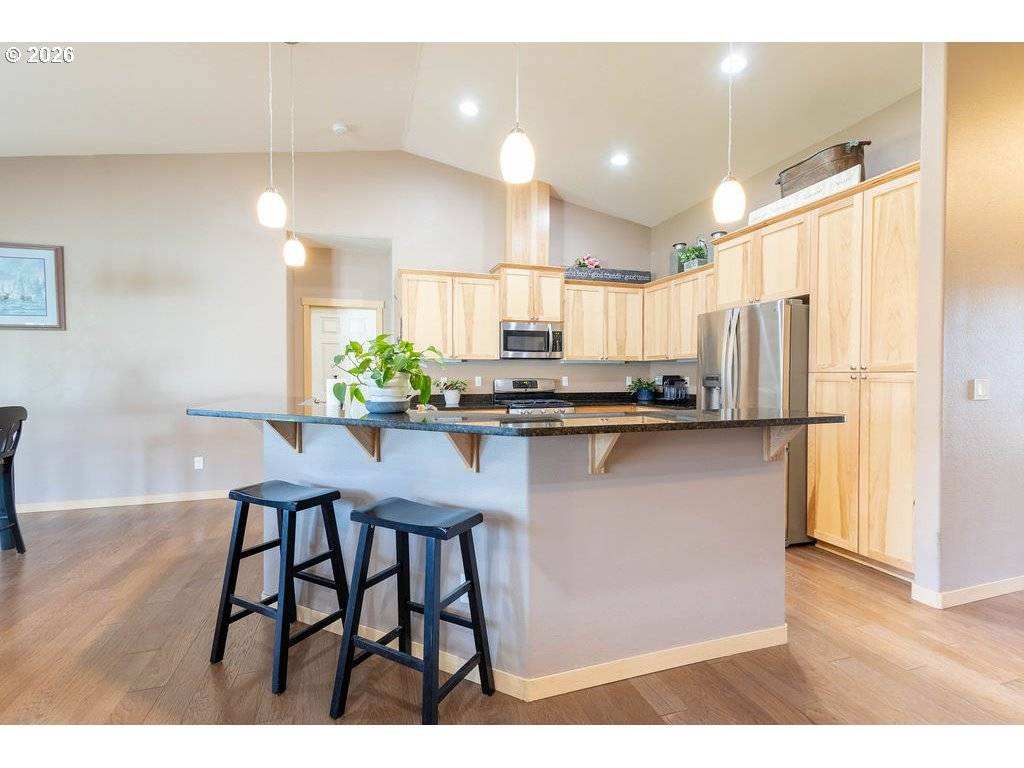 10503 I AVE, Island City, OR 97850