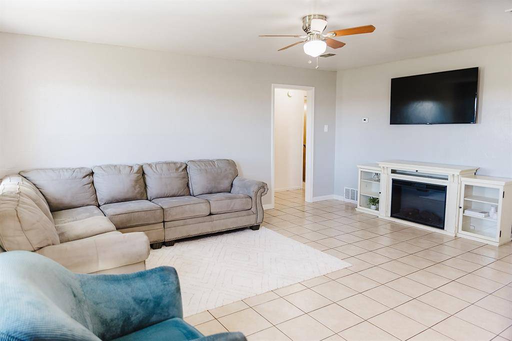 2010 Old Calf Creek Road, Brady, TX 76825