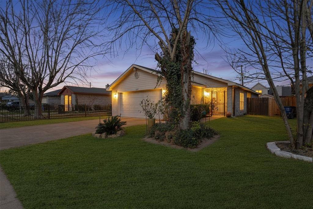 10419 Blackjack Oaks Drive, Dallas, TX 75227