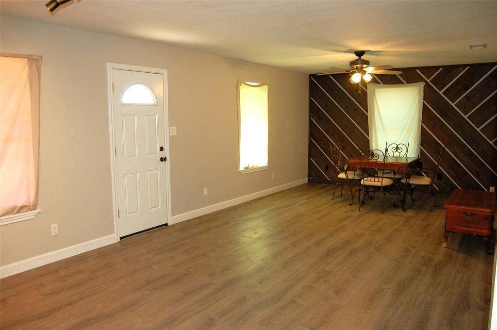 1325 2nd Street, Graham, TX 76450