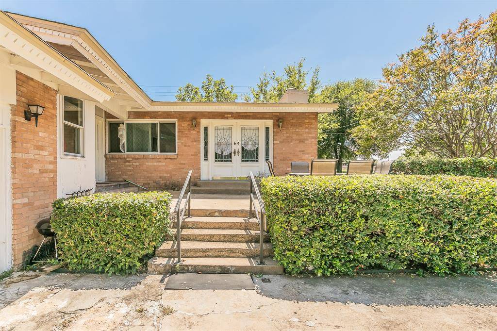 6207 Lyndon B Johnson Freeway, Dallas, TX 75240