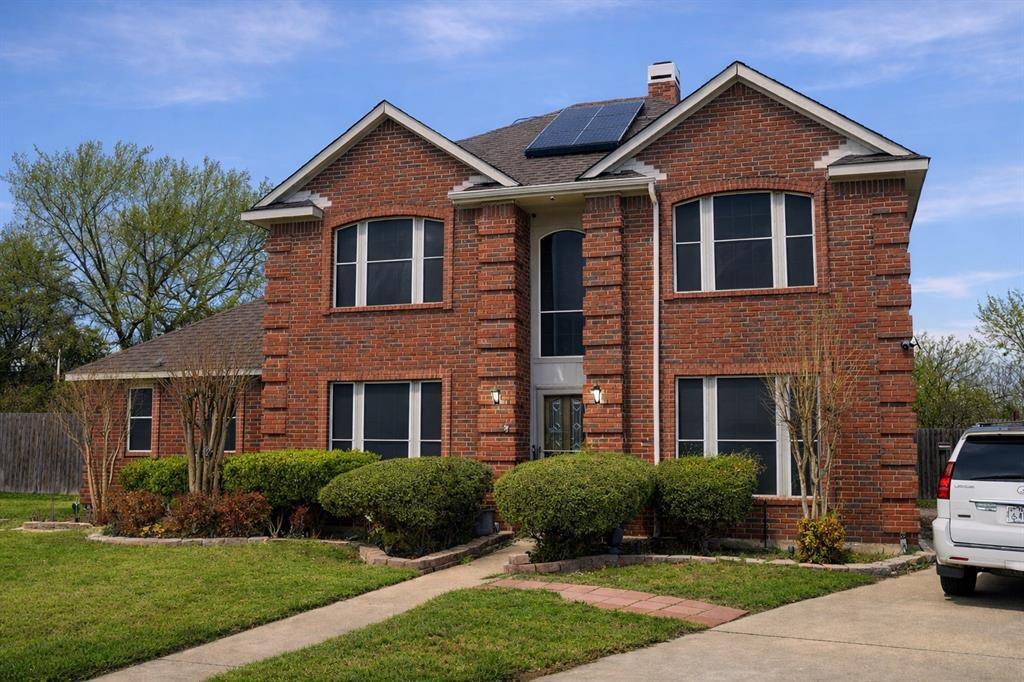 1005 Twin Creek Drive, Desoto, TX 75115