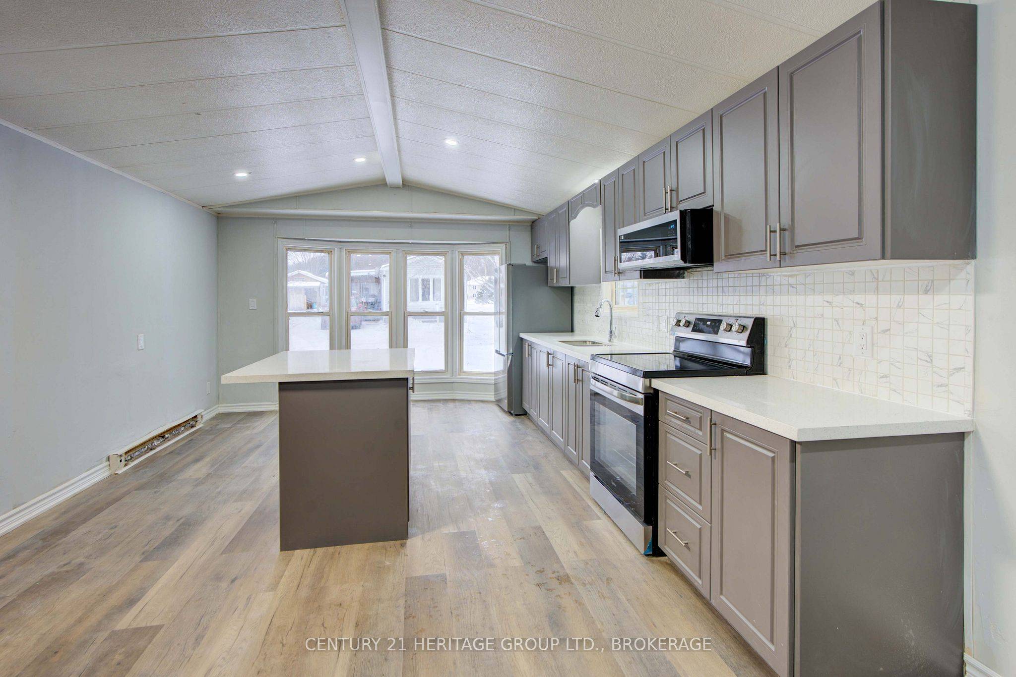227 Big Hill RD #35, Leeds And The Thousand Islands, ON K0H 2N0