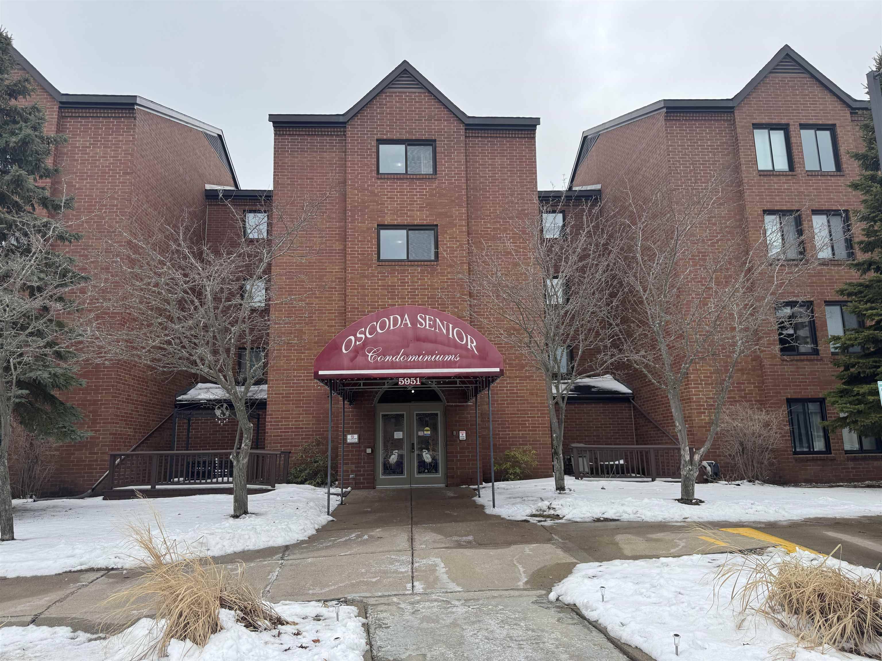 5951 N Skeel AVE, Oscoda Twp, MI 48750