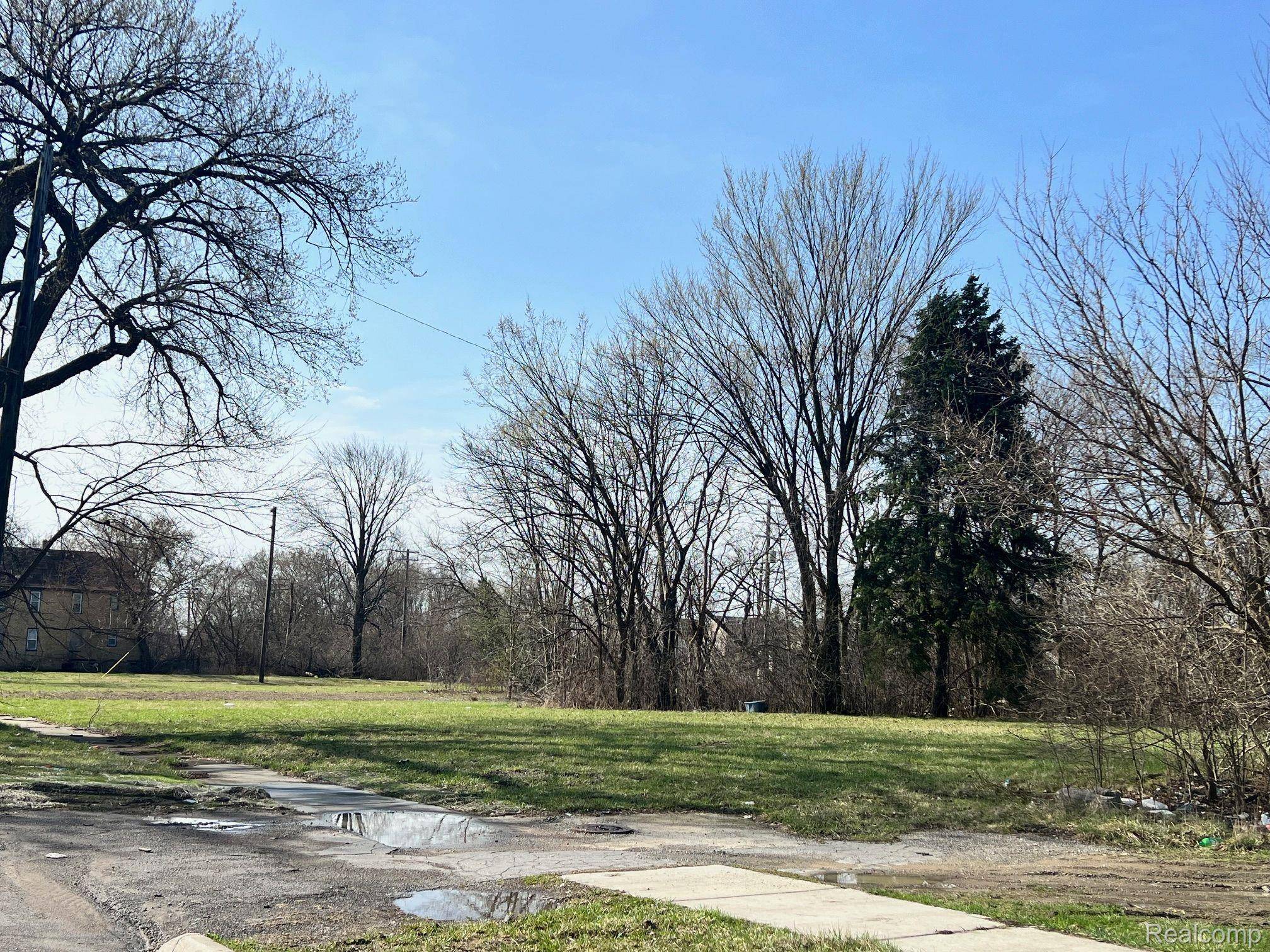 5143 BANGOR ST, Detroit, MI 48210