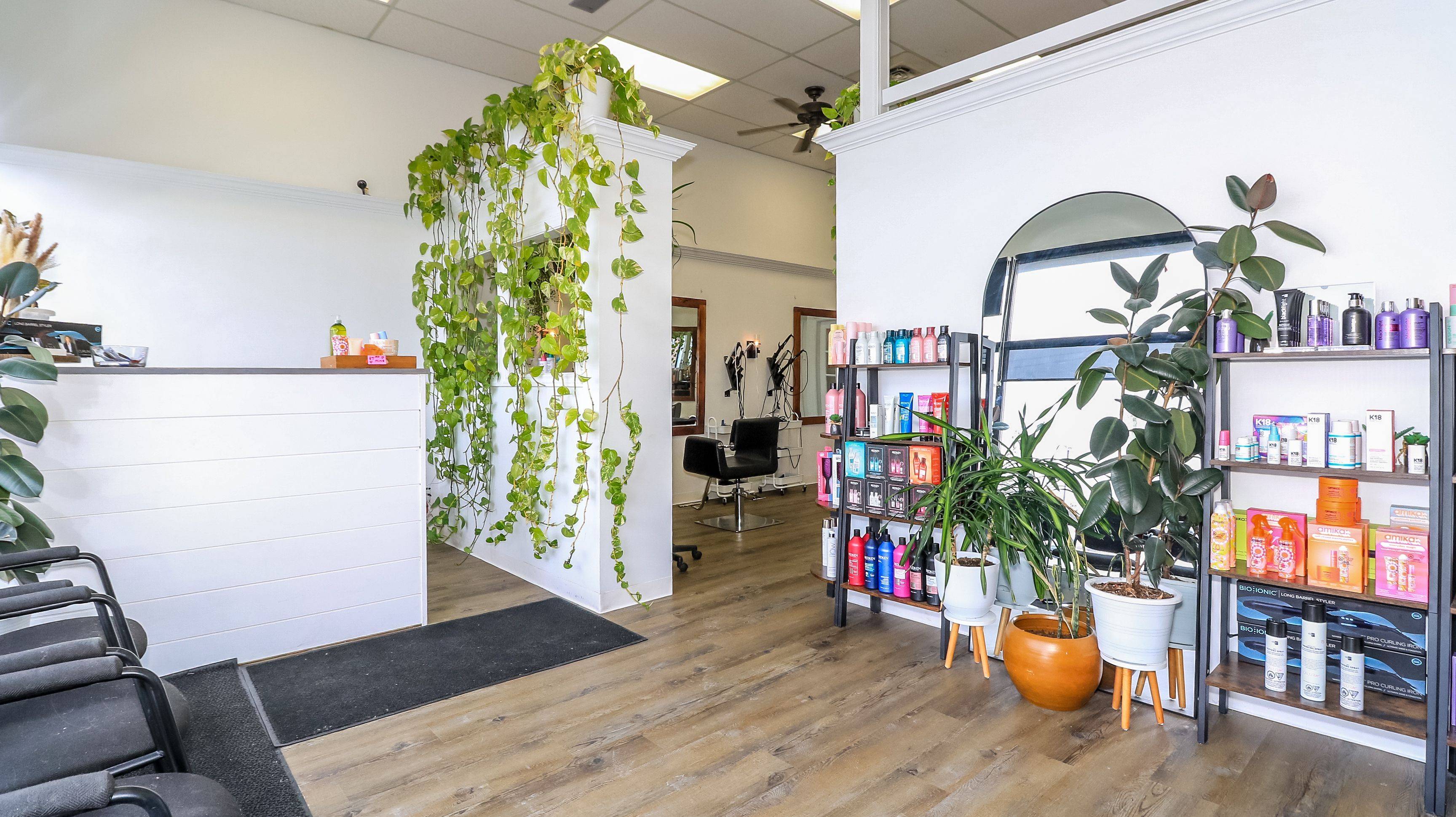 34 Cedar Pointe DR #515, Barrie, ON L4N 5R7