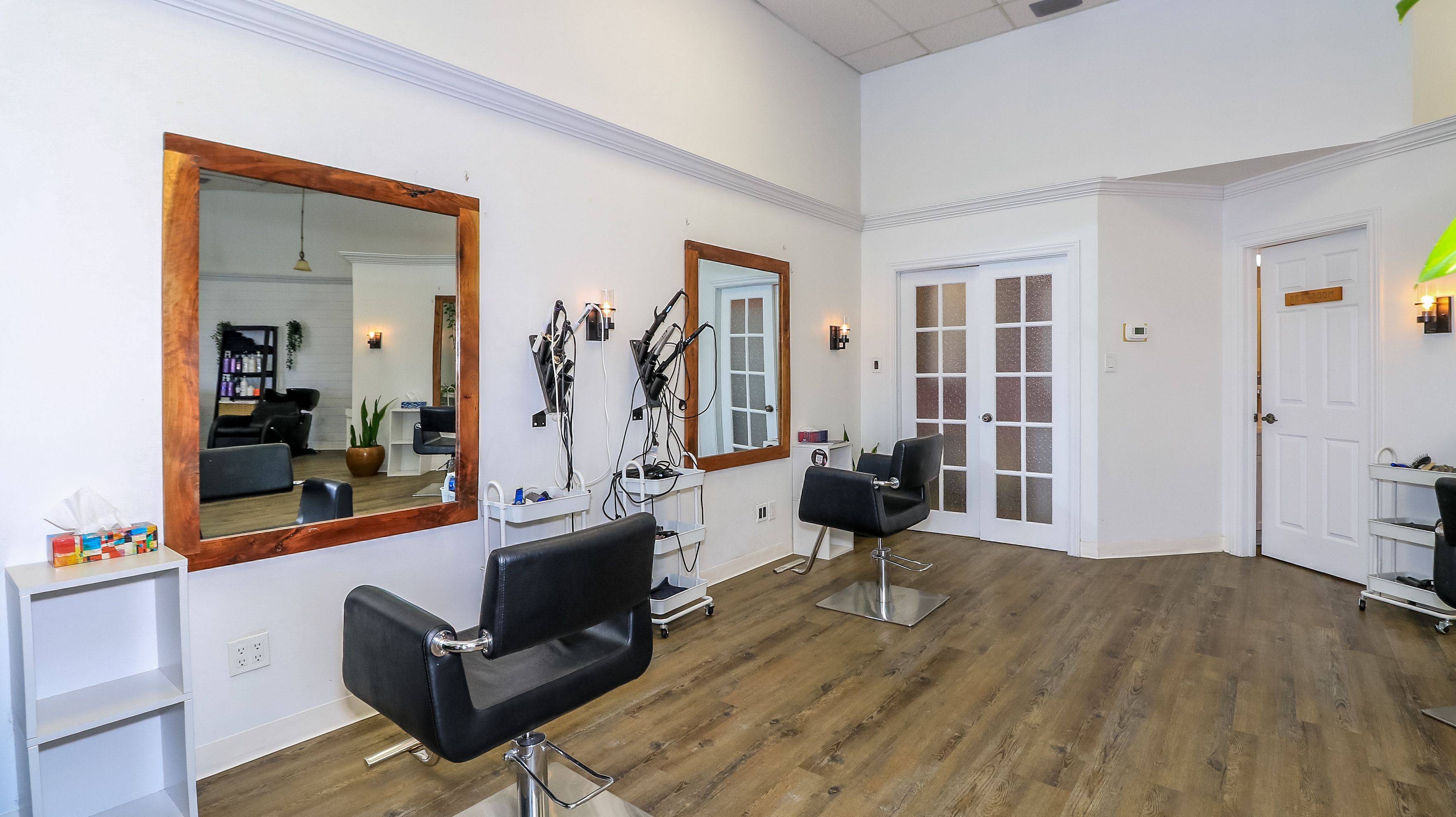 34 Cedar Pointe DR #515, Barrie, ON L4N 5R7