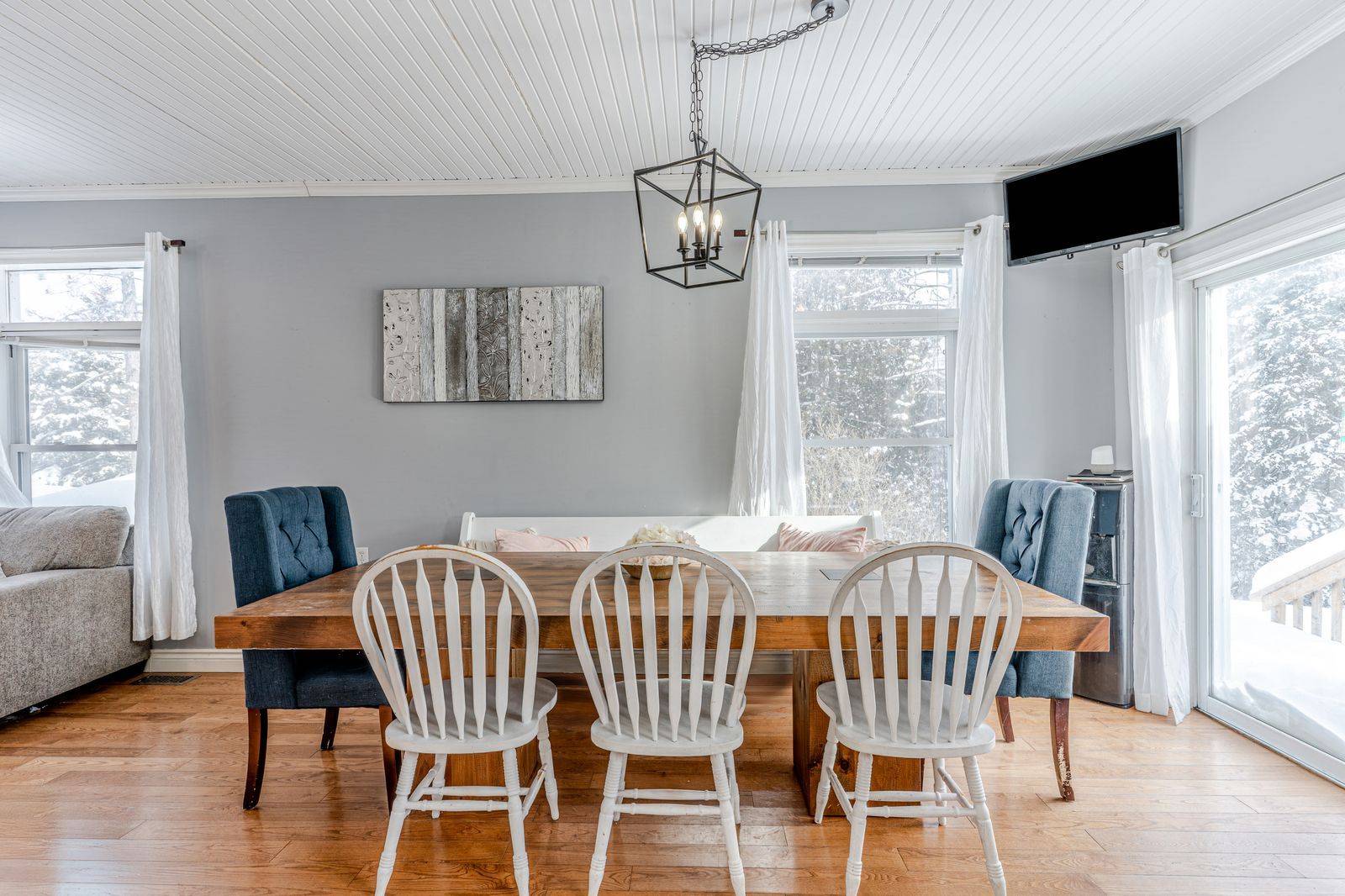 2917 Fairgrounds RD, Ramara, ON L0K 2B0