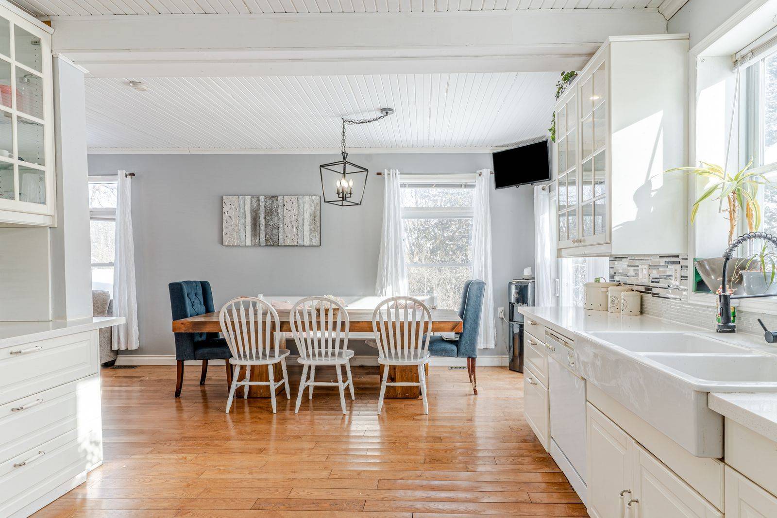 2917 Fairgrounds RD, Ramara, ON L0K 2B0