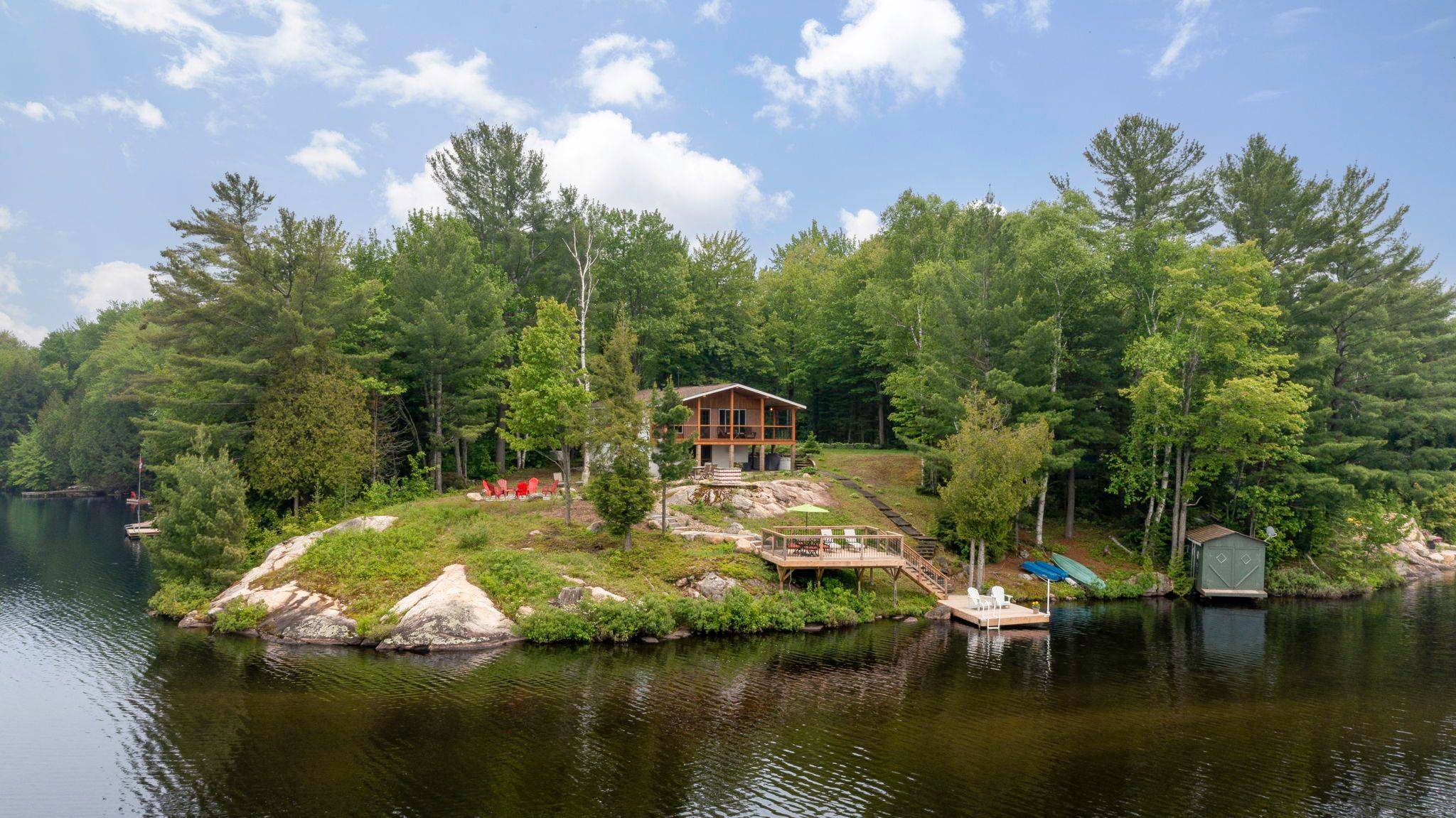 4 Mallard LN, Lake Of Bays, ON P0B 1A0