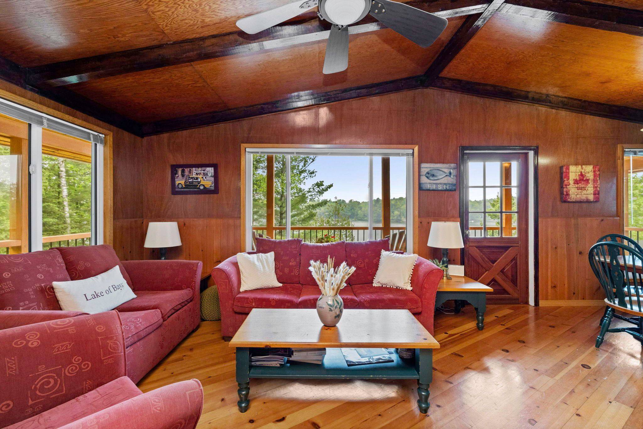 4 Mallard LN, Lake Of Bays, ON P0B 1A0