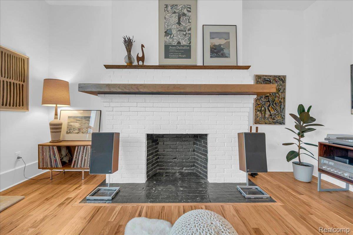 615 W Hancock St #202, Detroit, MI 48201