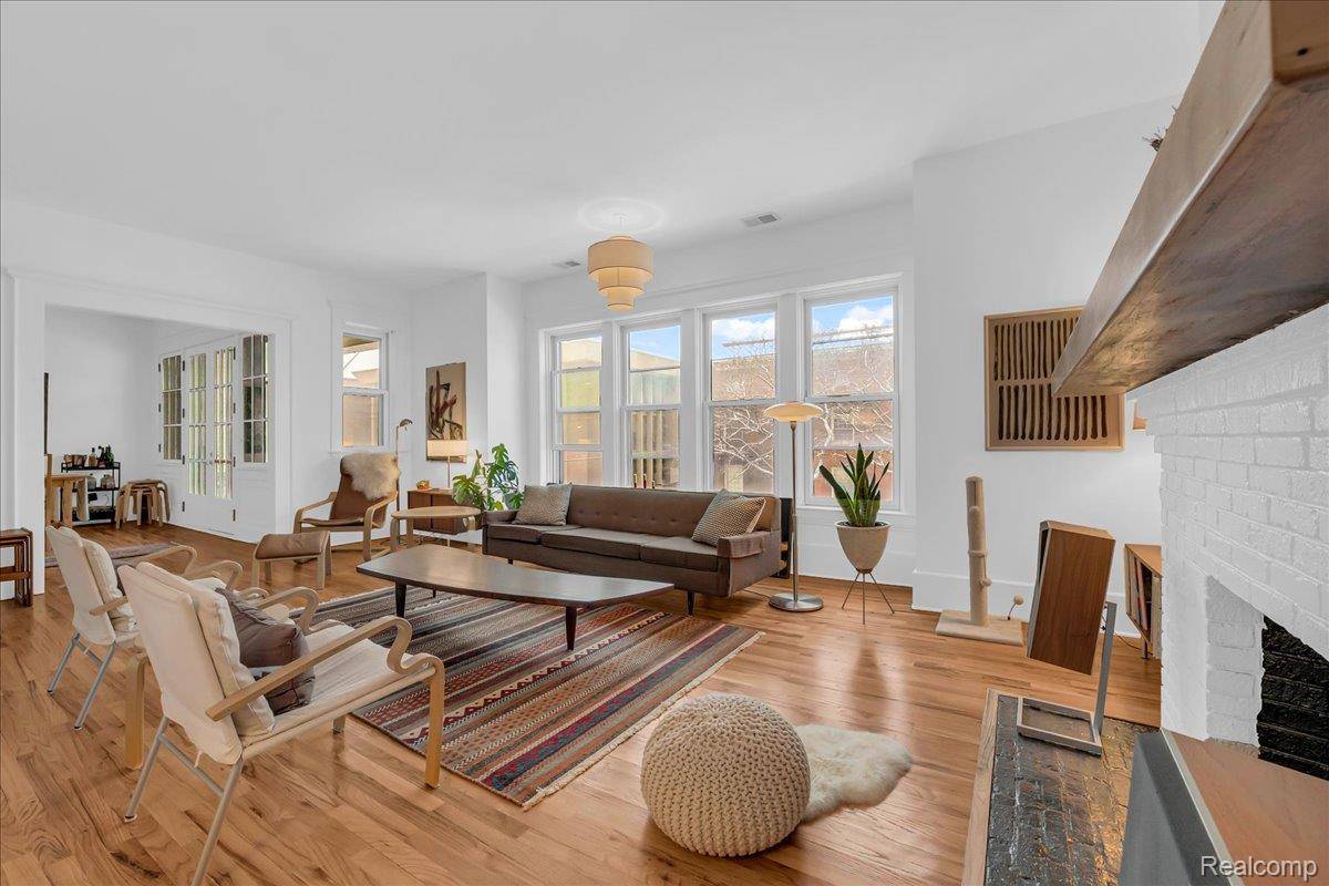 615 W Hancock St #202, Detroit, MI 48201