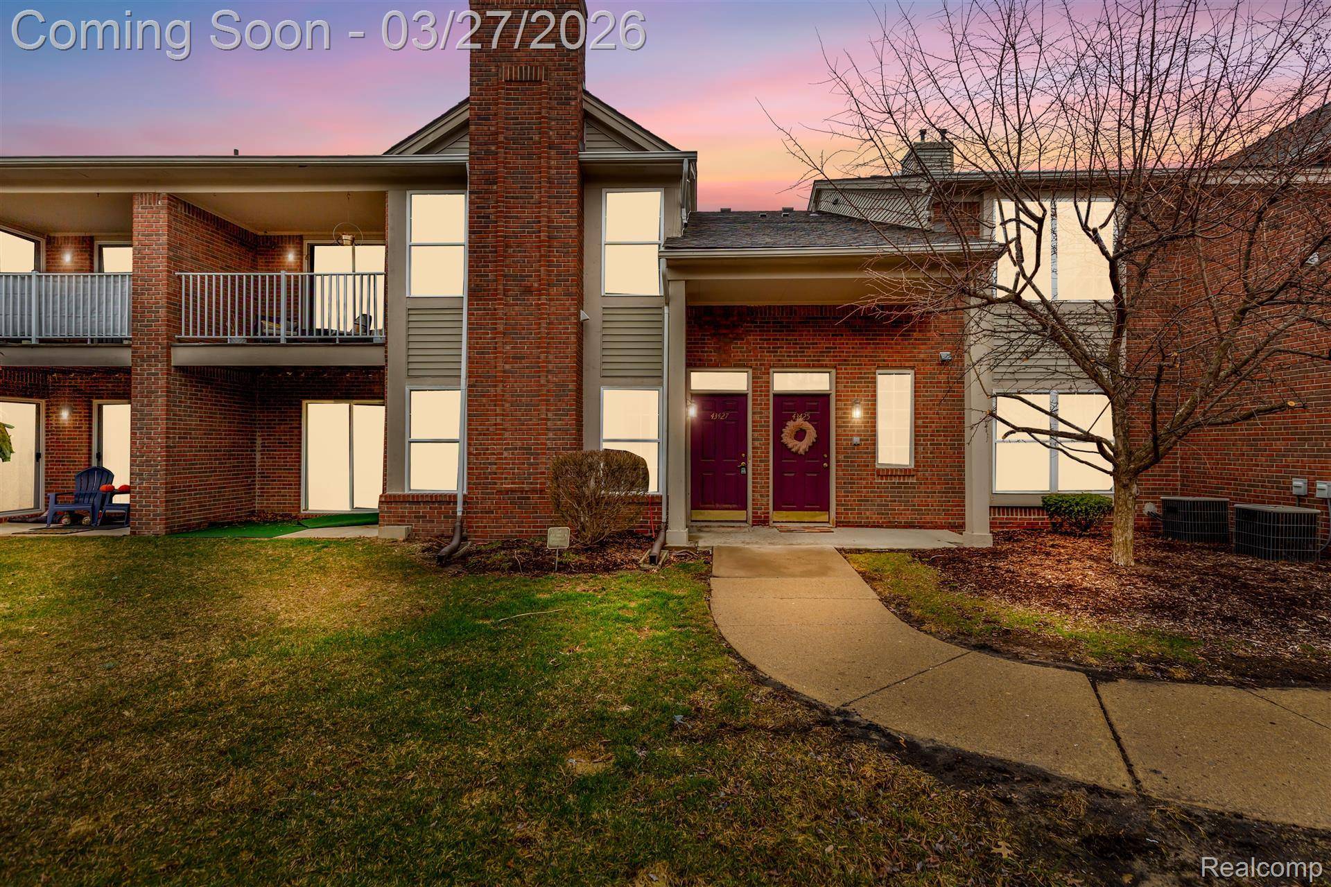 43427 Claremont DR E, Clinton Charter Township, MI 48038