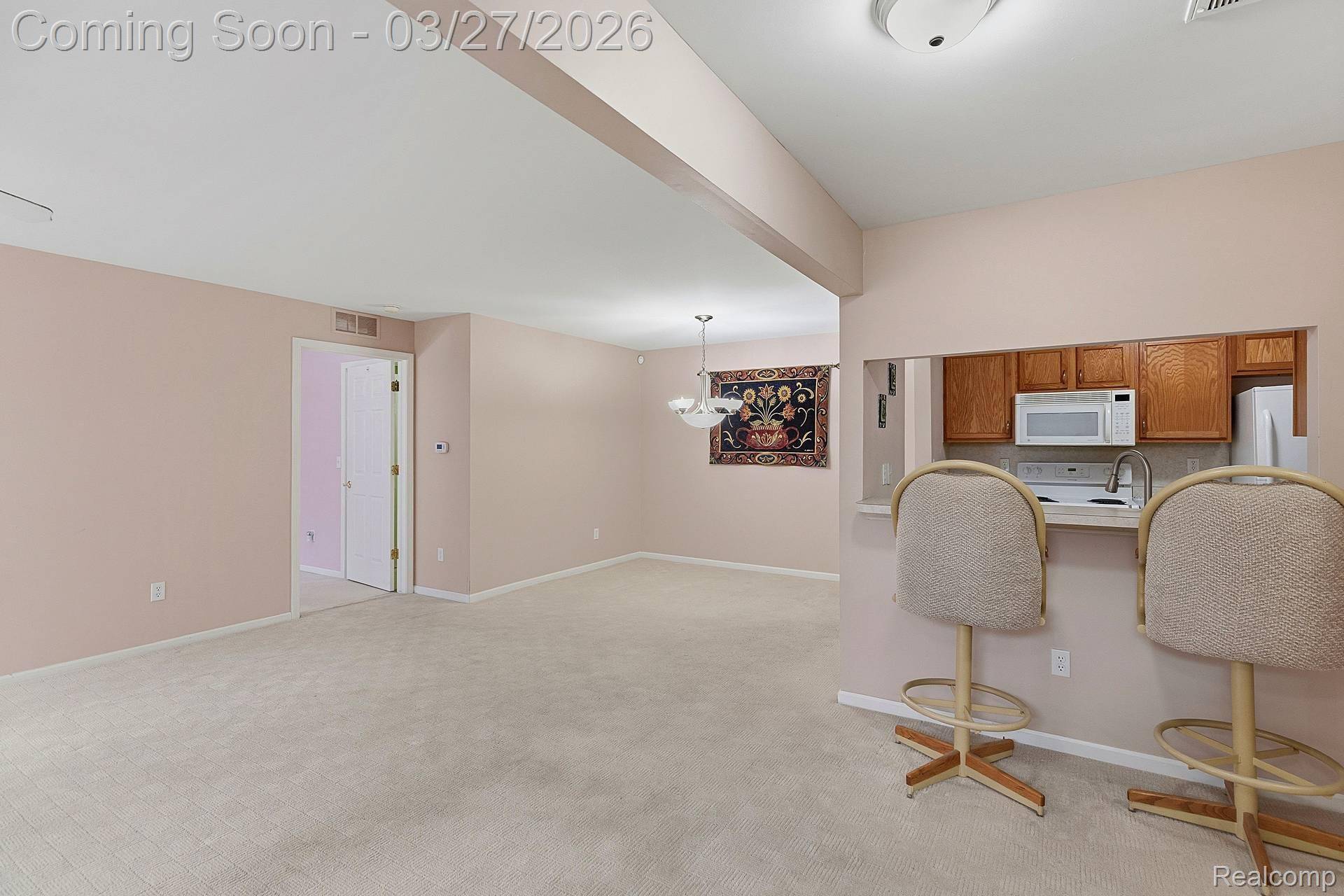 43427 Claremont DR E, Clinton Charter Township, MI 48038